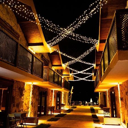 Tas Mahall Luxury Hotel Ağva Екстериор снимка