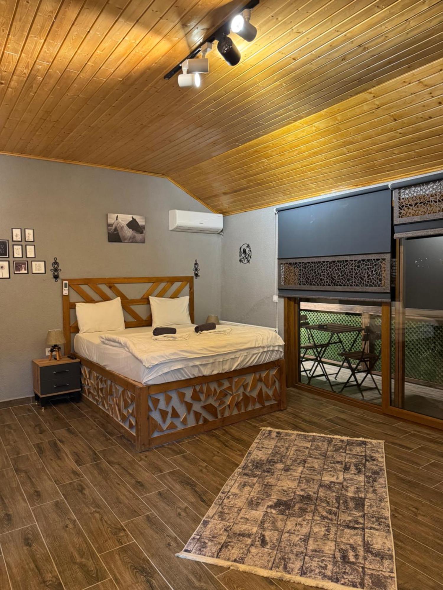 Tas Mahall Luxury Hotel Ağva Екстериор снимка