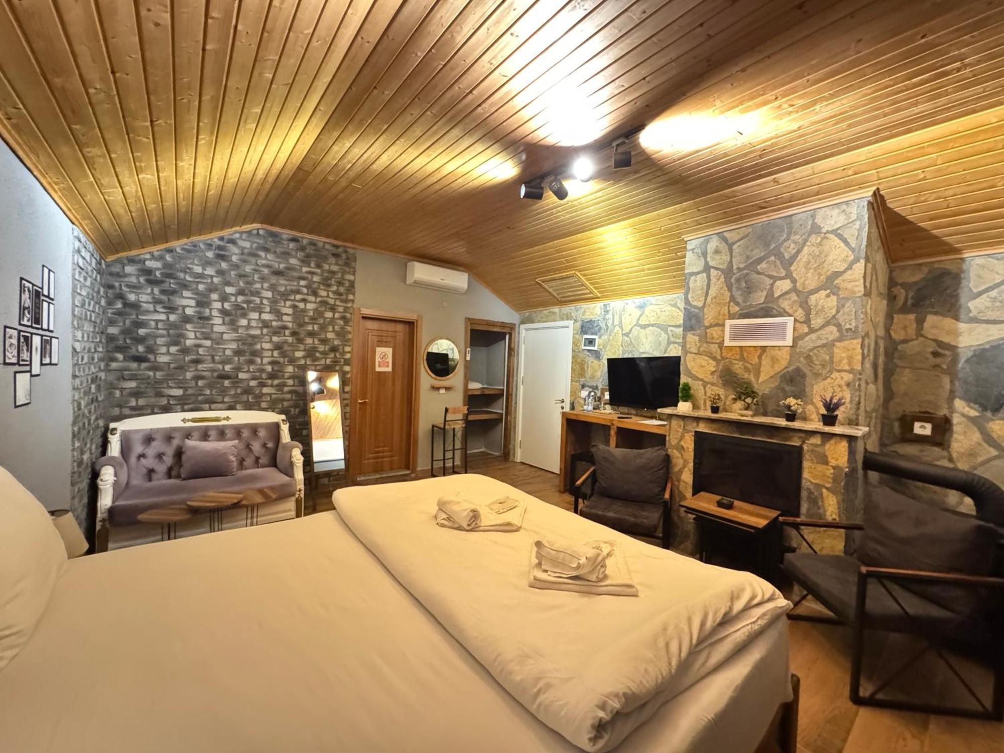Tas Mahall Luxury Hotel Ağva Екстериор снимка