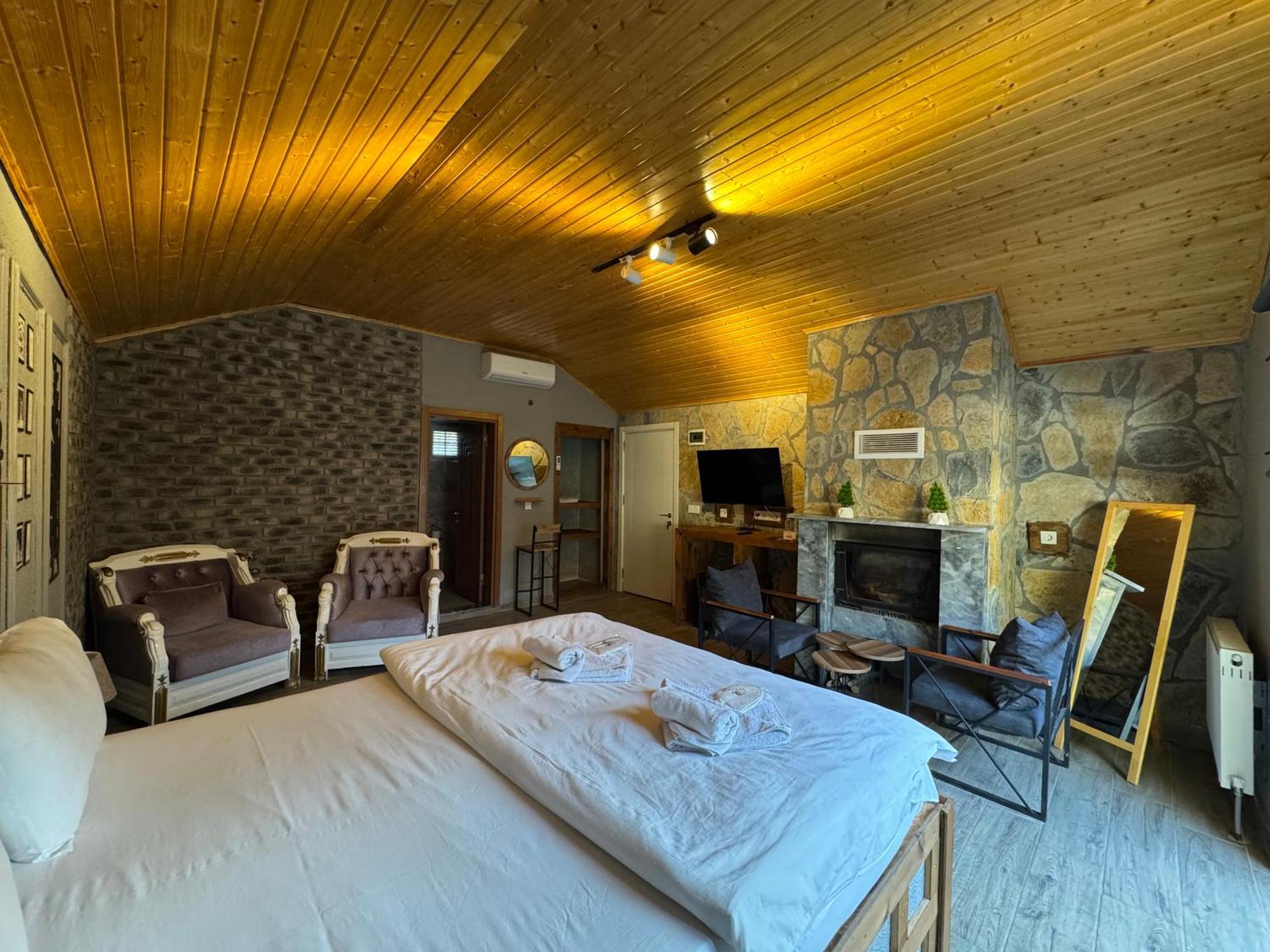 Tas Mahall Luxury Hotel Ağva Екстериор снимка
