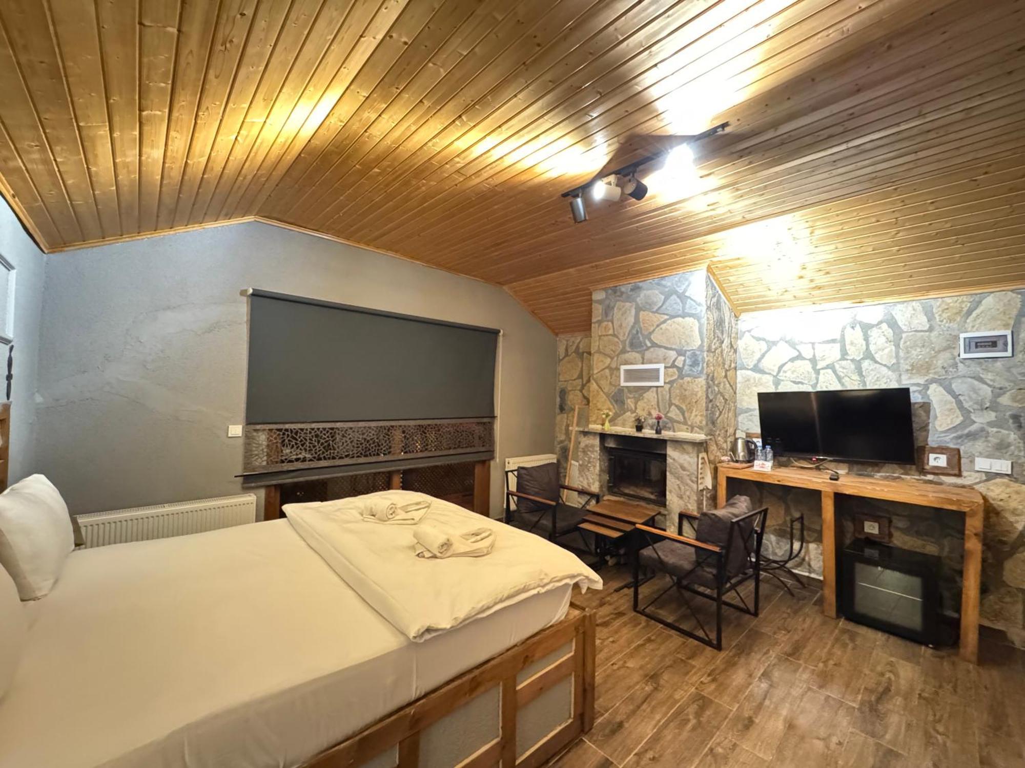 Tas Mahall Luxury Hotel Ağva Екстериор снимка