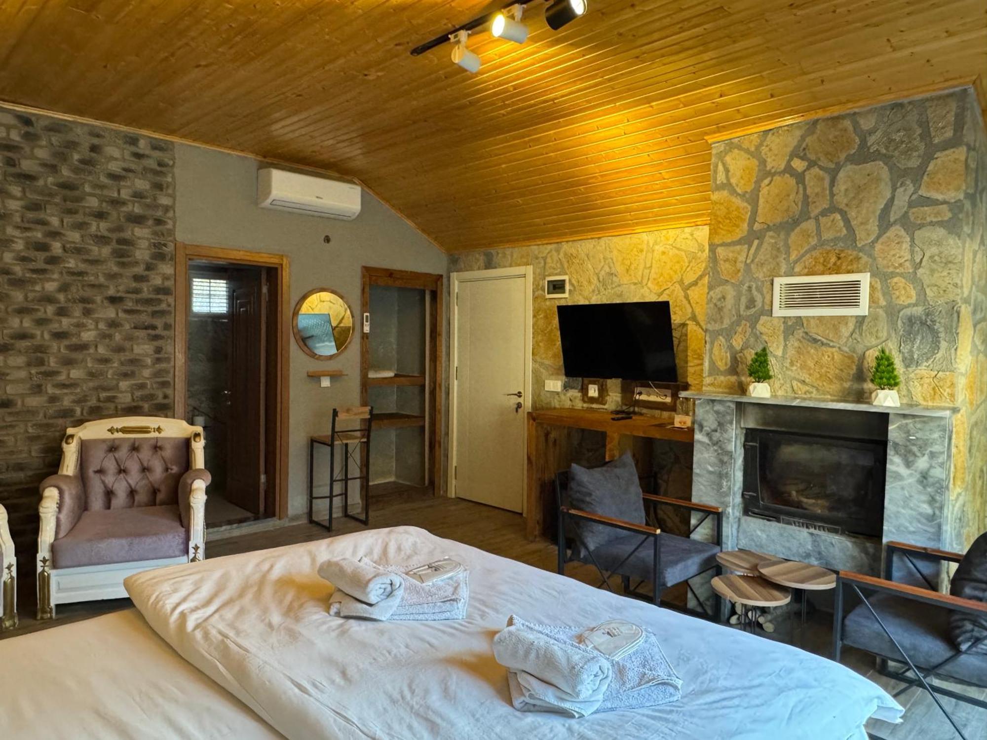Tas Mahall Luxury Hotel Ağva Екстериор снимка