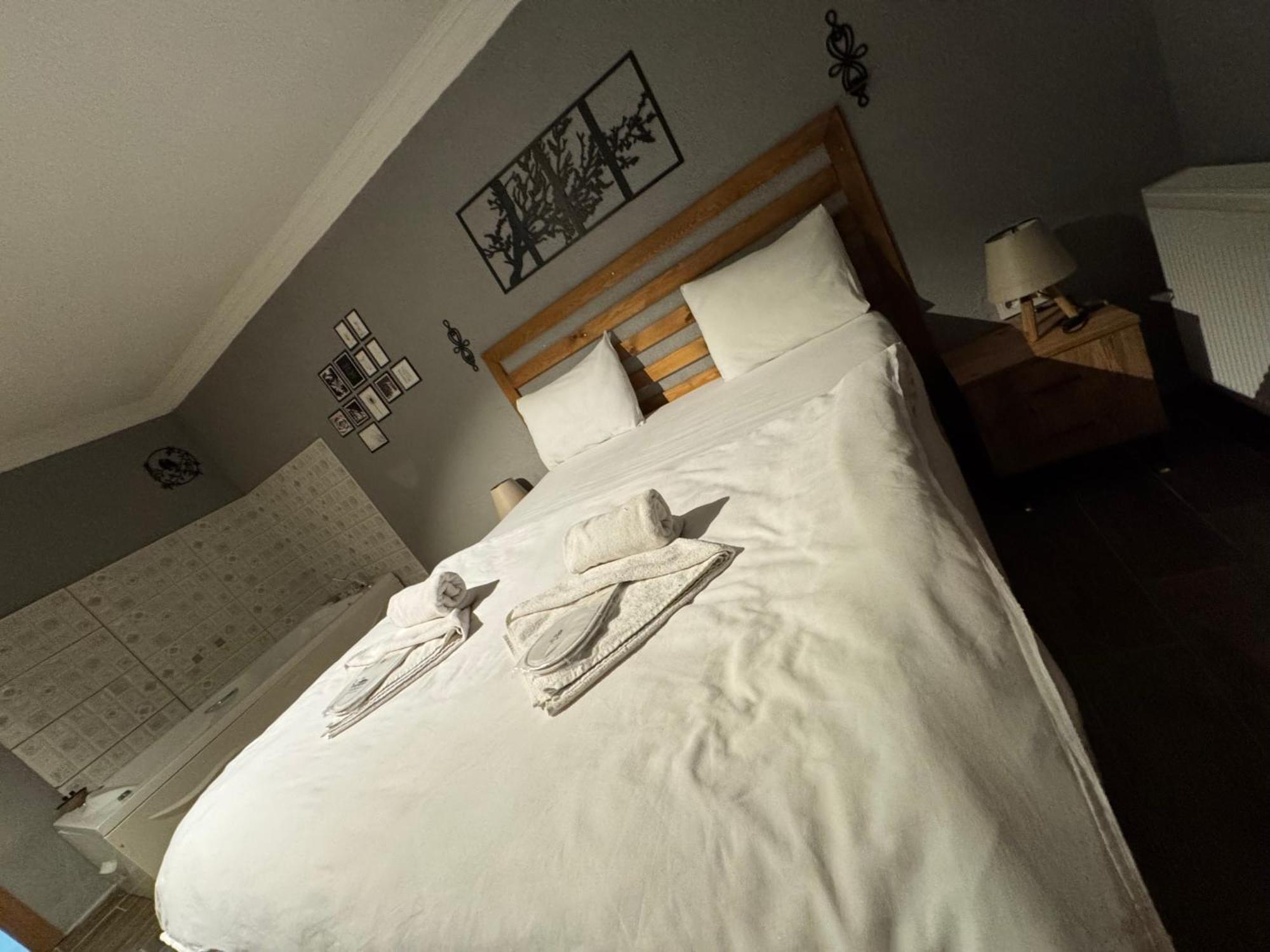 Tas Mahall Luxury Hotel Ağva Екстериор снимка